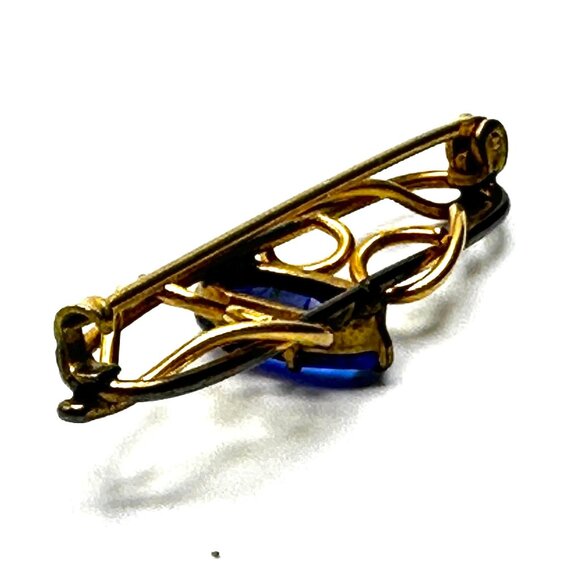Edwardian Gold-Filled Blue Glass Brooch—Emerald Cut Shaped Faceted Glass – GUC - Picture 8 of 9